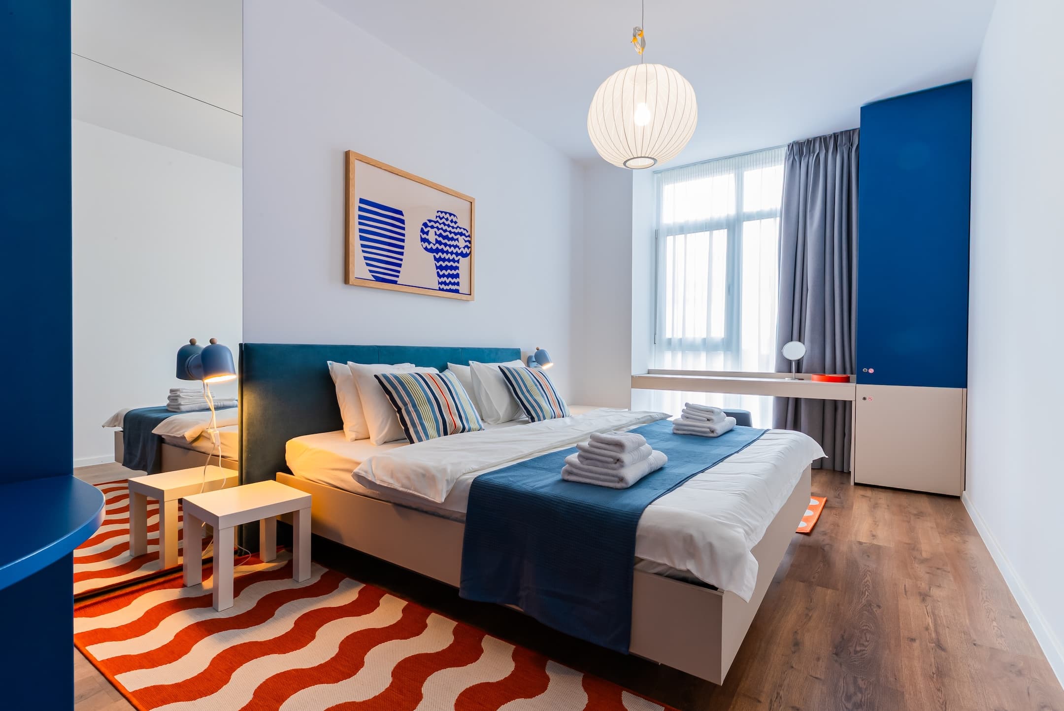 The Blue Apartment, Photo 2